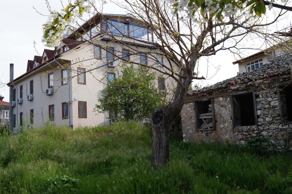 Merci Butik Hotel & Restaurant Эгридир Экстерьер фото
